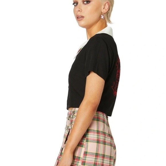 DANGERFIELD Rockabilly Strawberry Cropped Button Up Shirt - Picture 3 of 13